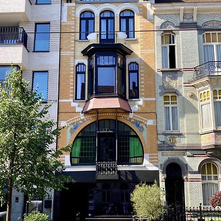 Casa Clementina - 3 Bedroom Apartment In A Art-Nouveau House 헨트 외부 사진